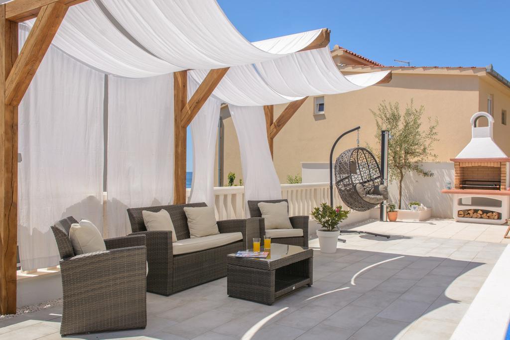 Apartments Villa Atlantis Трогир Екстериор снимка