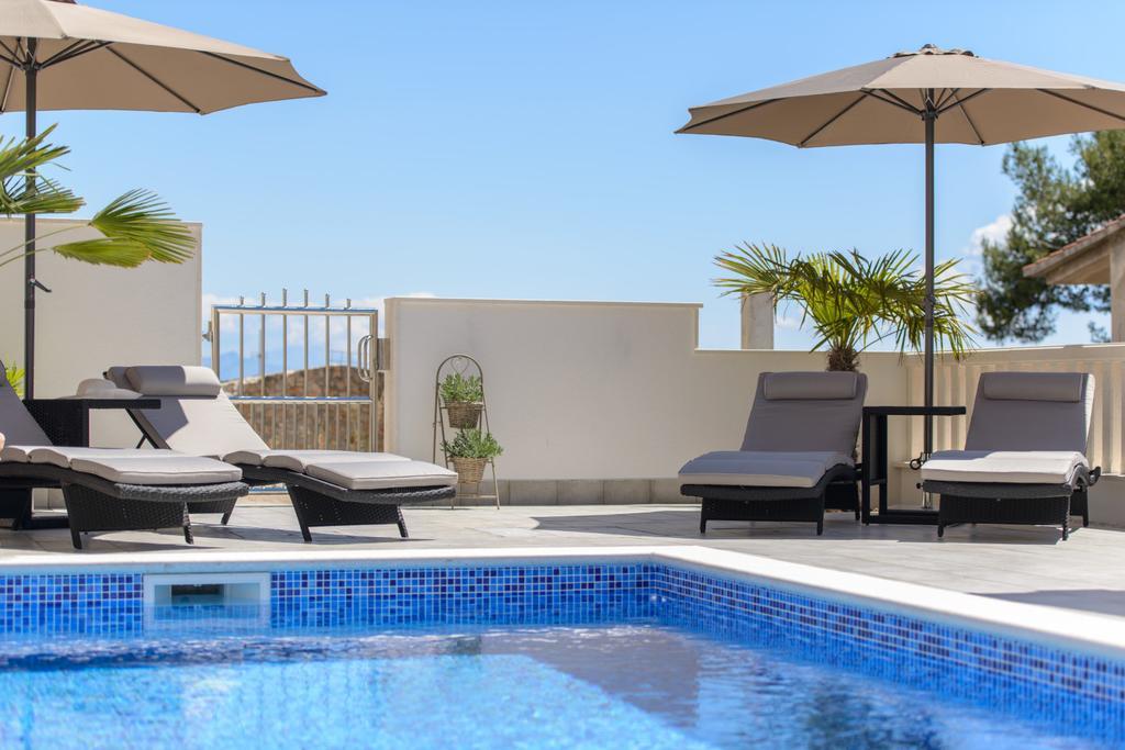 Apartments Villa Atlantis Трогир Екстериор снимка