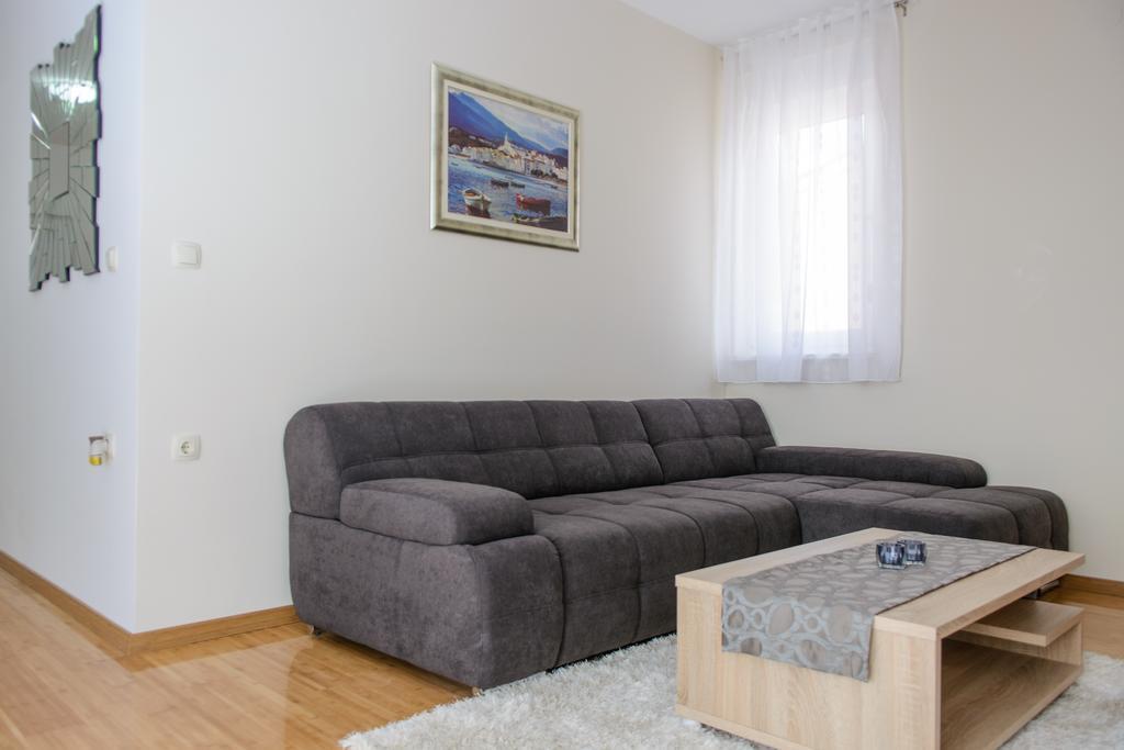 Apartments Villa Atlantis Трогир Екстериор снимка