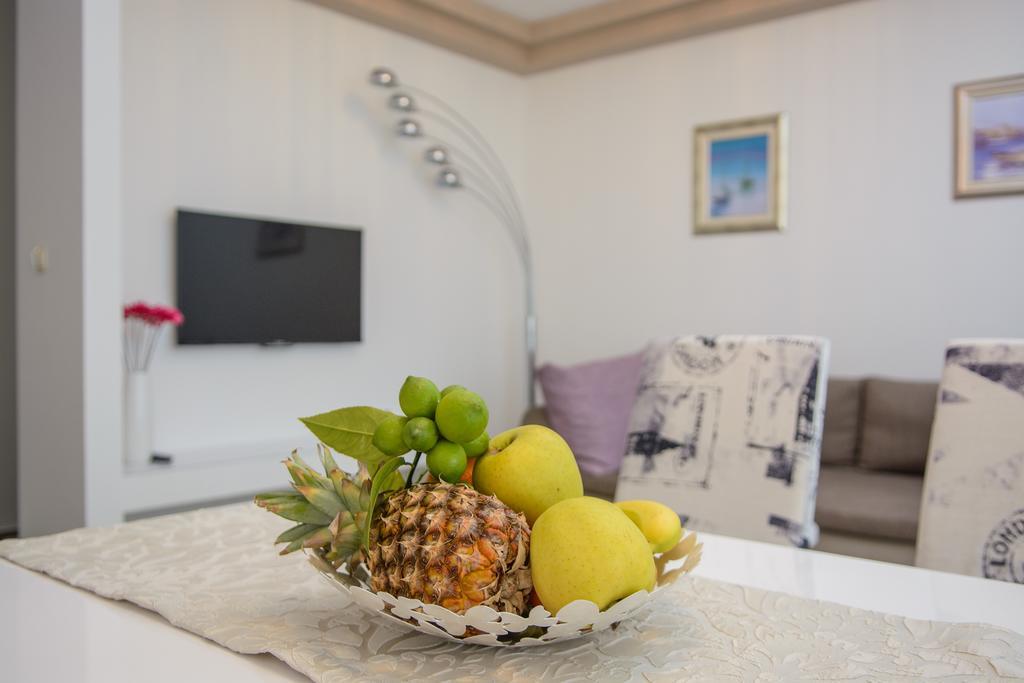 Apartments Villa Atlantis Трогир Екстериор снимка